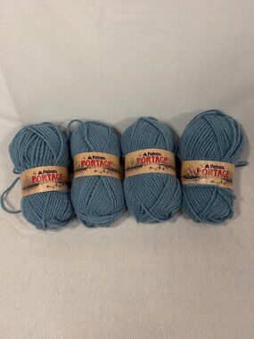 Patons Portage Yarn 4 Skeins Wool Blend Bulky Light Blue 9817 Lot 6 Winter Knit